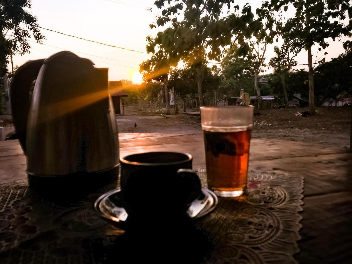 Warong Nusa Penida Toyapakeh 外观 照片